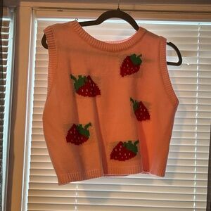 Strawberry Patterned Sleeveless Top - Pink
